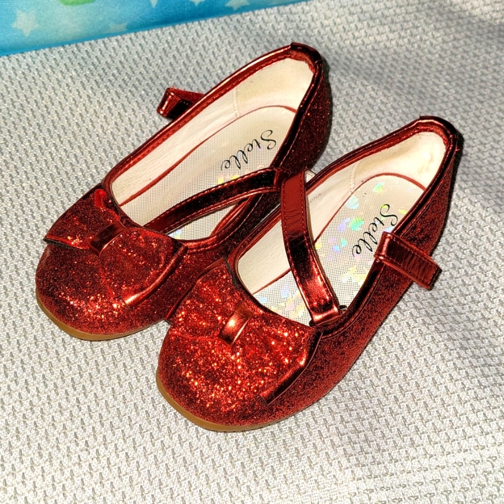 Size 8 red sparkle shoes